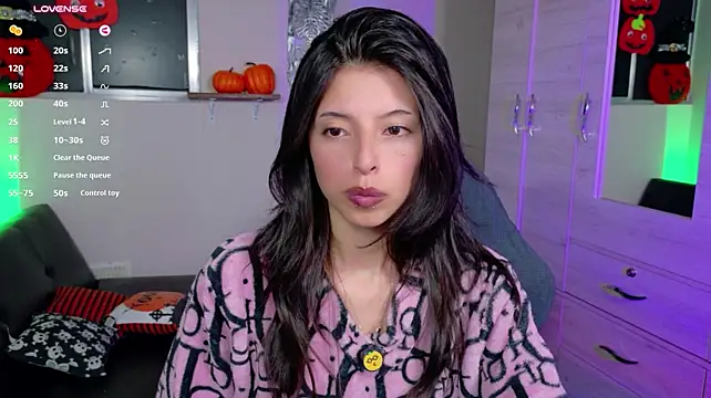 NanakoDollx - DOGGY NAKED