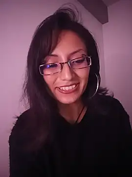 LucyCherry69 - Demos cariño a esas nalgas 🍑😘