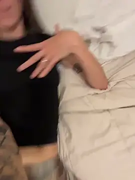 Sweetsinxxx - Finger in pussy
