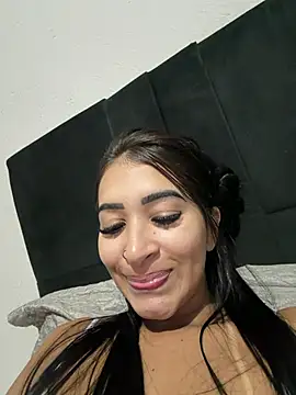 Lilith_duarte - Ficar de 4 de calcinha😮‍💨