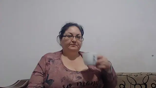 Nykyxo - oil my boobs, ass