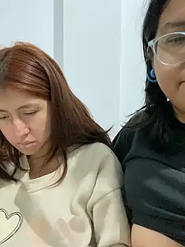 Sarah12333 - PEPINO EN LA PUSSY