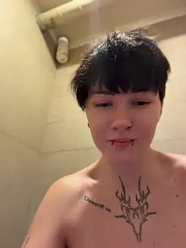 IceMur - 2 fingers in the pussy fucking myself