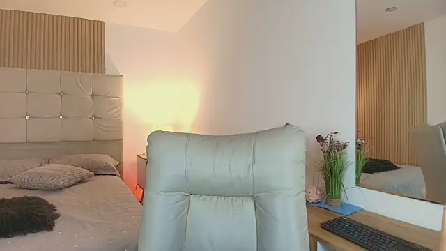 Baby_Venuss - BOUNCE MY BOOBS IN YOUR FACE