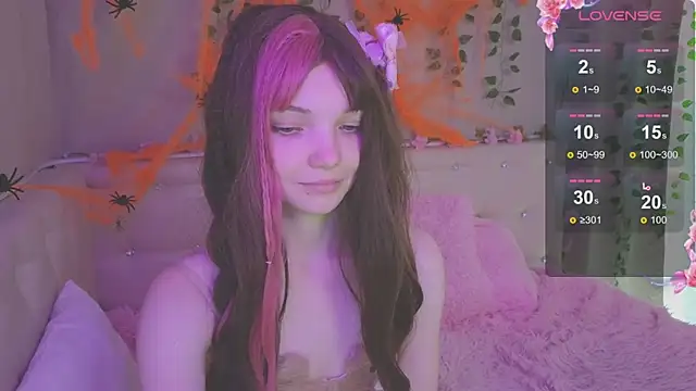 AnimeAlica18 - Show my boobs👻