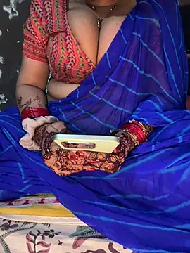 Hot__bhabhi_99 - Full Nude Boobs oil Massage 💋💋💋