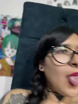 DXLatinJapponesseDX - Rebolando pra cam 😛de 4 🍑