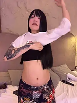 Bamby_Buu21 - Spanks hard x 3