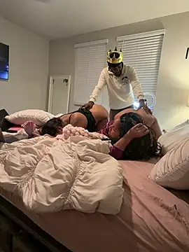 CUM4SACRED357 - Double fisting