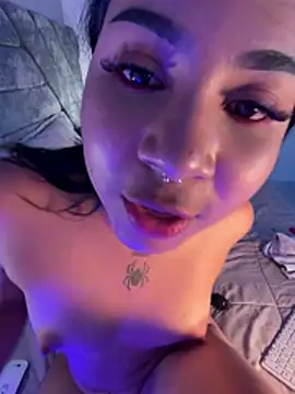 MeganHouston_ - control Domi 5min in pussy OMG 🥵😈