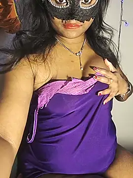 DIRTYSECRET_QUEEN_07 - Lick my nipples