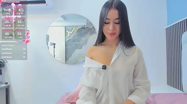 Lily__star - Show your breasts to your monitor