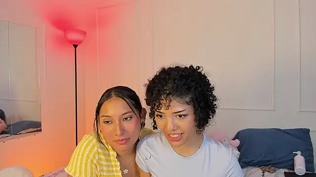 Sweetgirlssx - Spread ass Close up Both girls