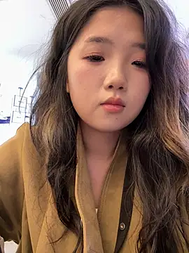 Miaomiao79882 - 倒立一分钟