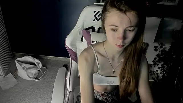Eda_Vixen - kiss the camera
