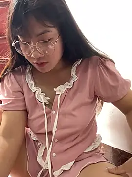 -Lyly_69 - Show zoom 30p