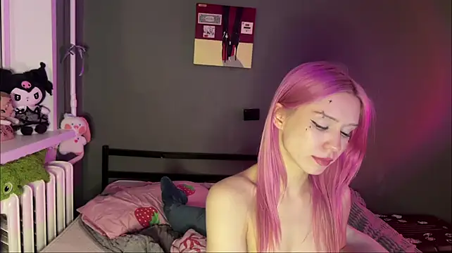 Sexy_cute18 - left ur hands sensually grab my chest