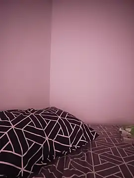 LucyCherry69 - Demos cariño a esas nalgas 🍑😘
