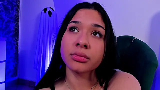 NaomiVelourr - Make me shake my ass