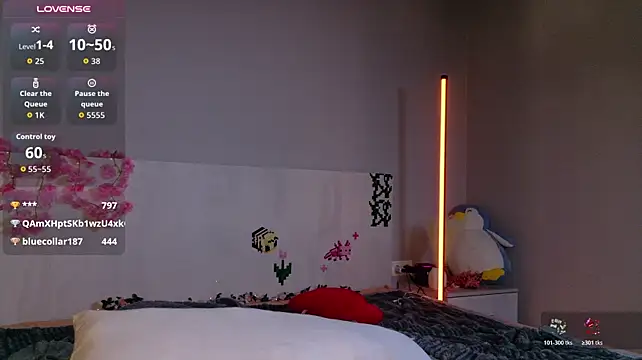 LunaXBaddie - Dildo in pussy until cum
