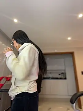 CAT_DOL - full naked and spank ass