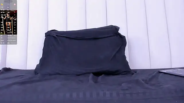 Xiara_Wicked - Ride dildo + 4 min lush in my clit 😈