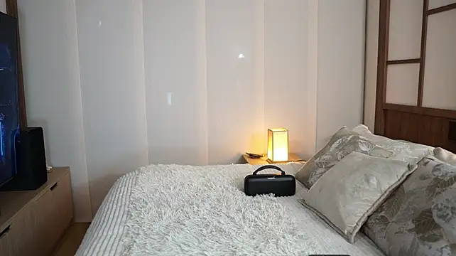 Scarlett_collins02 - SENSUAL BJ +SQUEEZEE BOOBS+SPANK