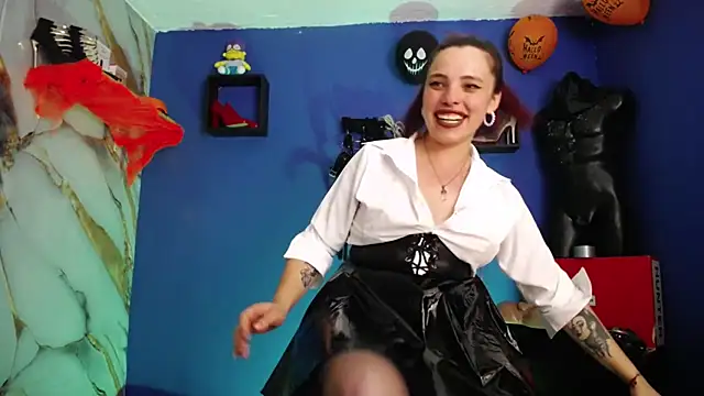 Elizatexx - a small view over my pantyhose