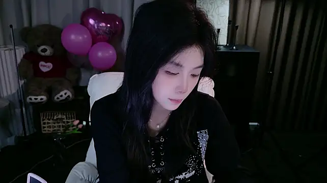 GUGUGAGA-1 - 性感换装💘
