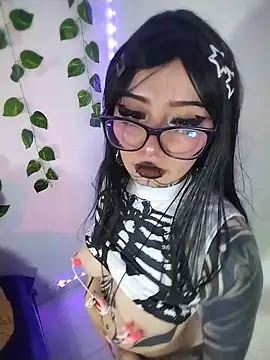 LucyChabs_ - SPLIT TITS 🥵