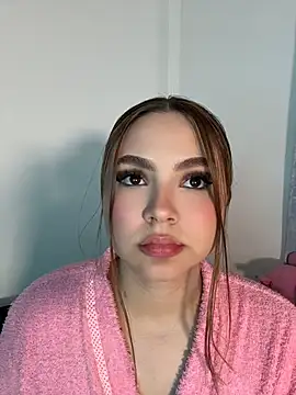 Bella01_