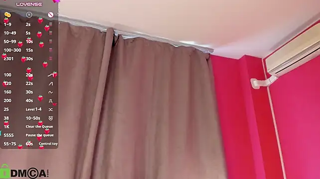 Genne_Tierney - cameltoe tease