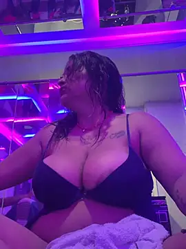 Sarah-917 - Show your tits and bounce ❤️