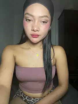 Kaia_XO - Naked doggy style