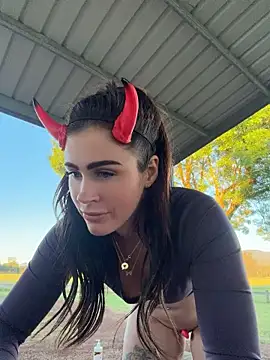 Aus_queen - fuck machine on outside!