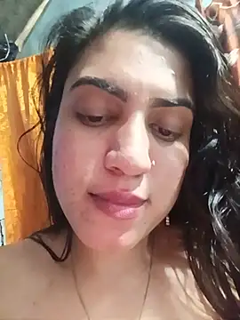 Maya-120 - Boobs show