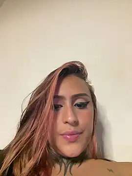 Sarahh_escobar - Suck my nipples