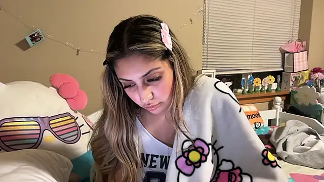 Badbihdani18 - Titty Flash and Massage!! 🍒
