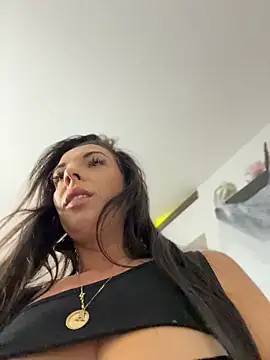 Almmaxxxx - @boobs @out :devil: