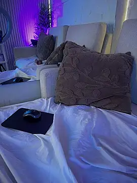 CristalCollins_ - INTO DILDO IN PUSSY + HAPPY ENDING💦👅