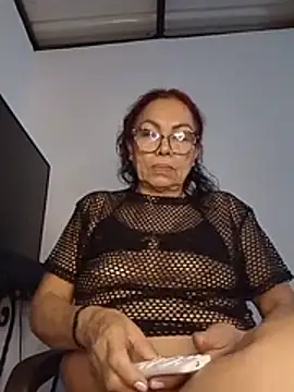 HOT_LATINA20 - Finger in pussy