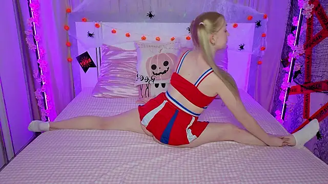 LilyStarlight - spank ass 10 times