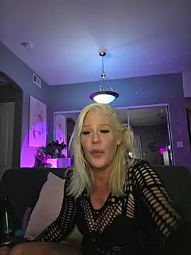 Lexi_Shocker - Make my pussy purr😸Lt gets 7m control💦