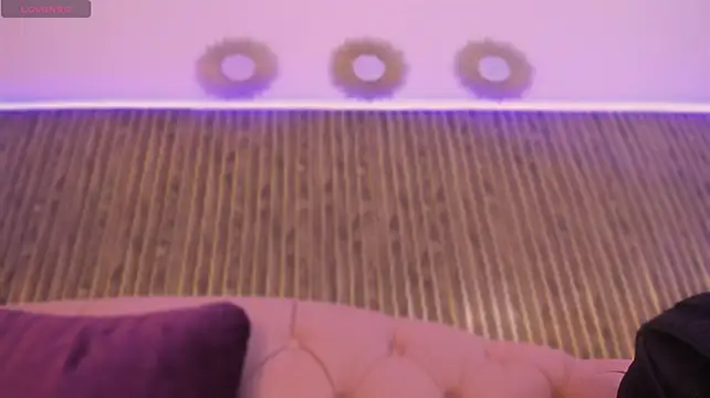 Kiara_bellaa - 2 fingers in the vagina