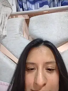 Gyzellemoon - Show Tits