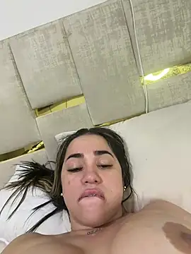 CherryVelvett33 - show full oil