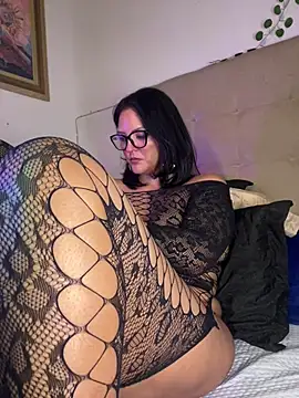 AuroraChest - Squirting while masturbating