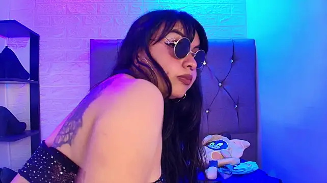 Isabella_kind - spank ass x5 🍒😏