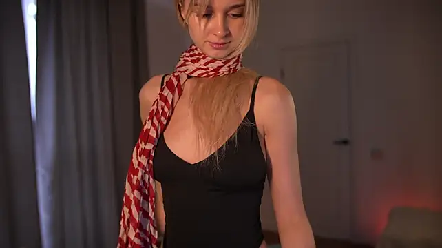 Hereandnows_ - sexy dance up close to the cam