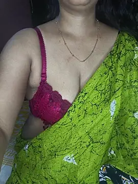 Desi_Couple_06 - Boobs oil massage 💦